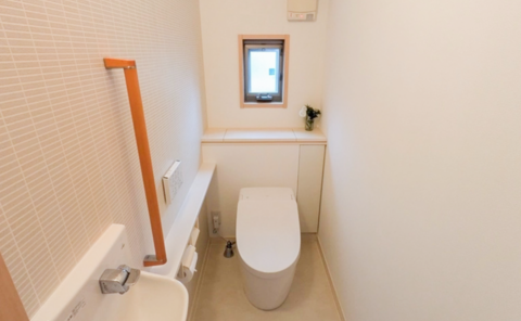 トイレ・床・壁をマルっと入れ替え！トイレリフォーム 